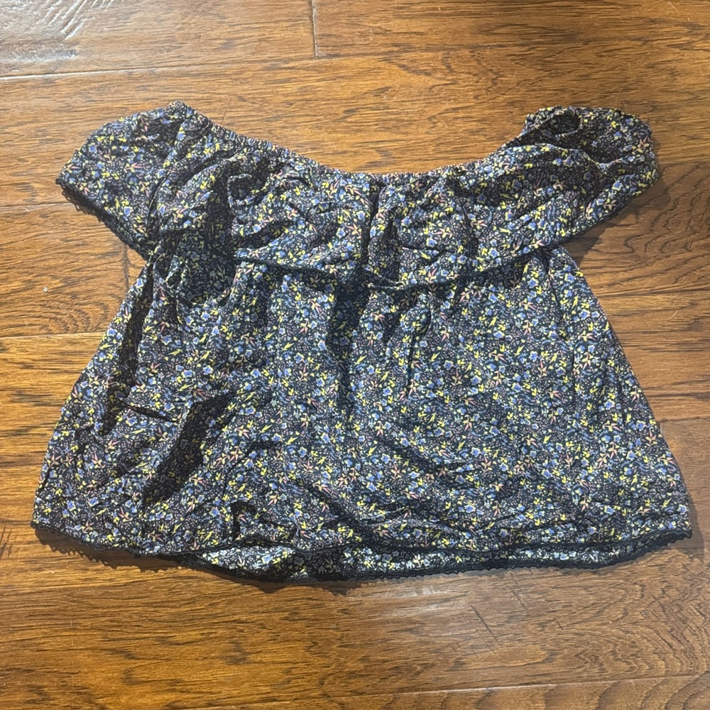 Wilfred Black Floral Off-Shoulder Blouse